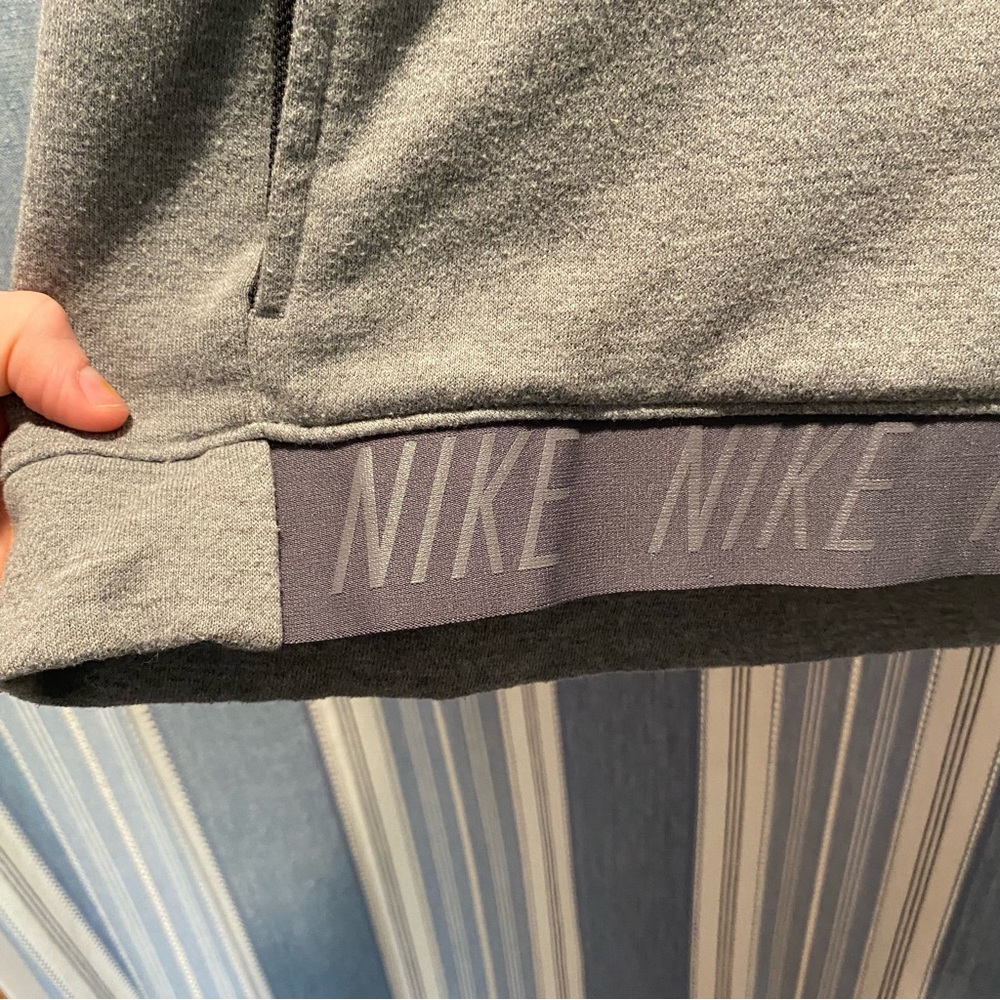 Nike Cowl Neck - Picture 4 of 5